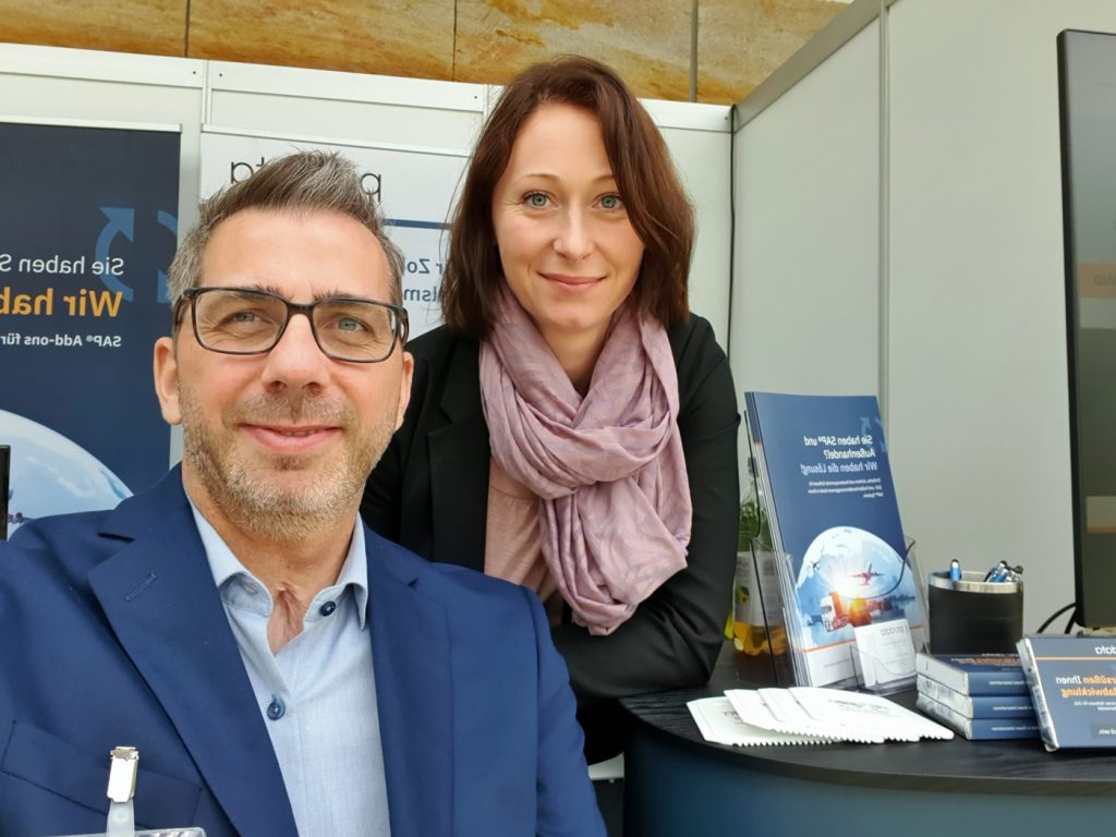 Alexander Hanisch und Sonja König am VNL Logistiktag in Linz